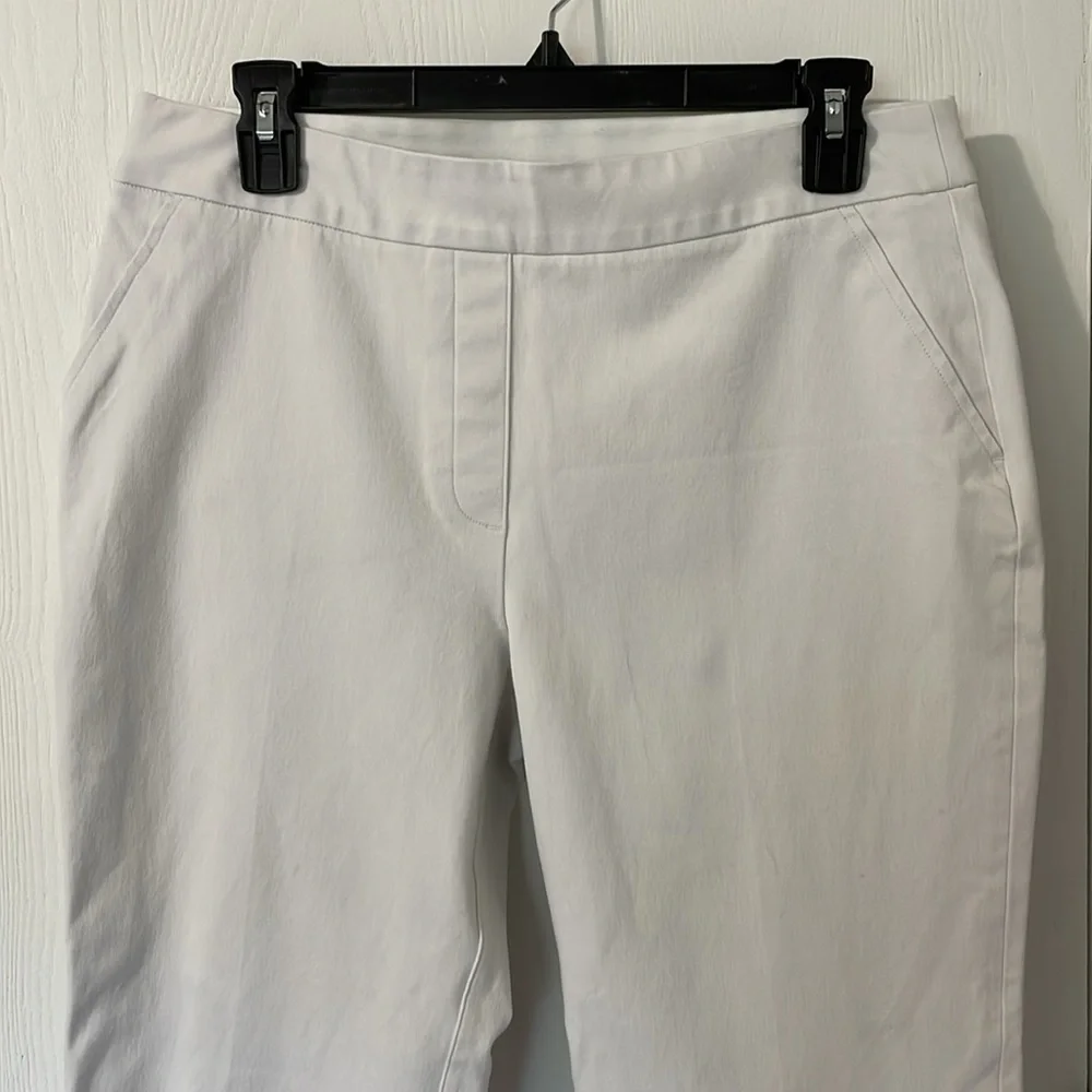 SPANX Like New White Flare Capris with Elastic Waistband Size Large - Picture 3 of 7